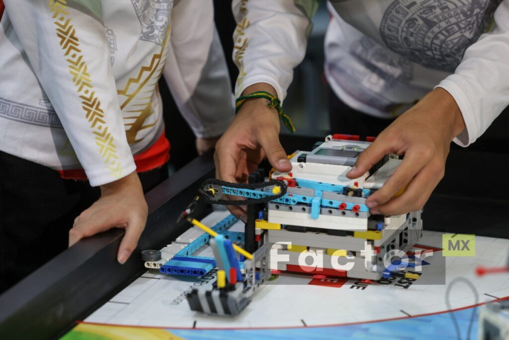 Estudiantes de Toluca conquistan el LEGOs First Challenge ​