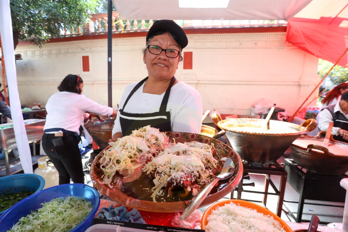 Llega la Fiesta de la Enchilada a Toluca, ¡hay hasta de mole rosa!