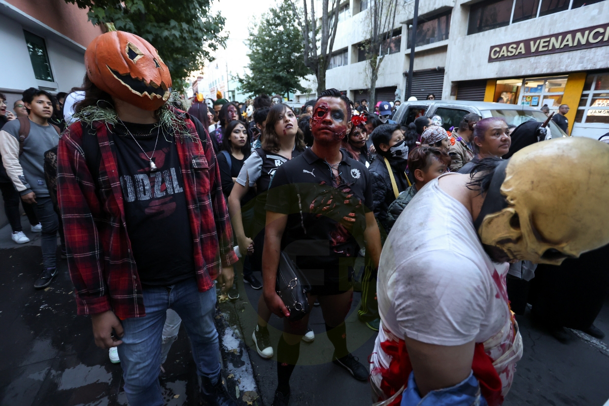Zombie Walk y Caravana Fúnebre, una noche de terror en Toluca