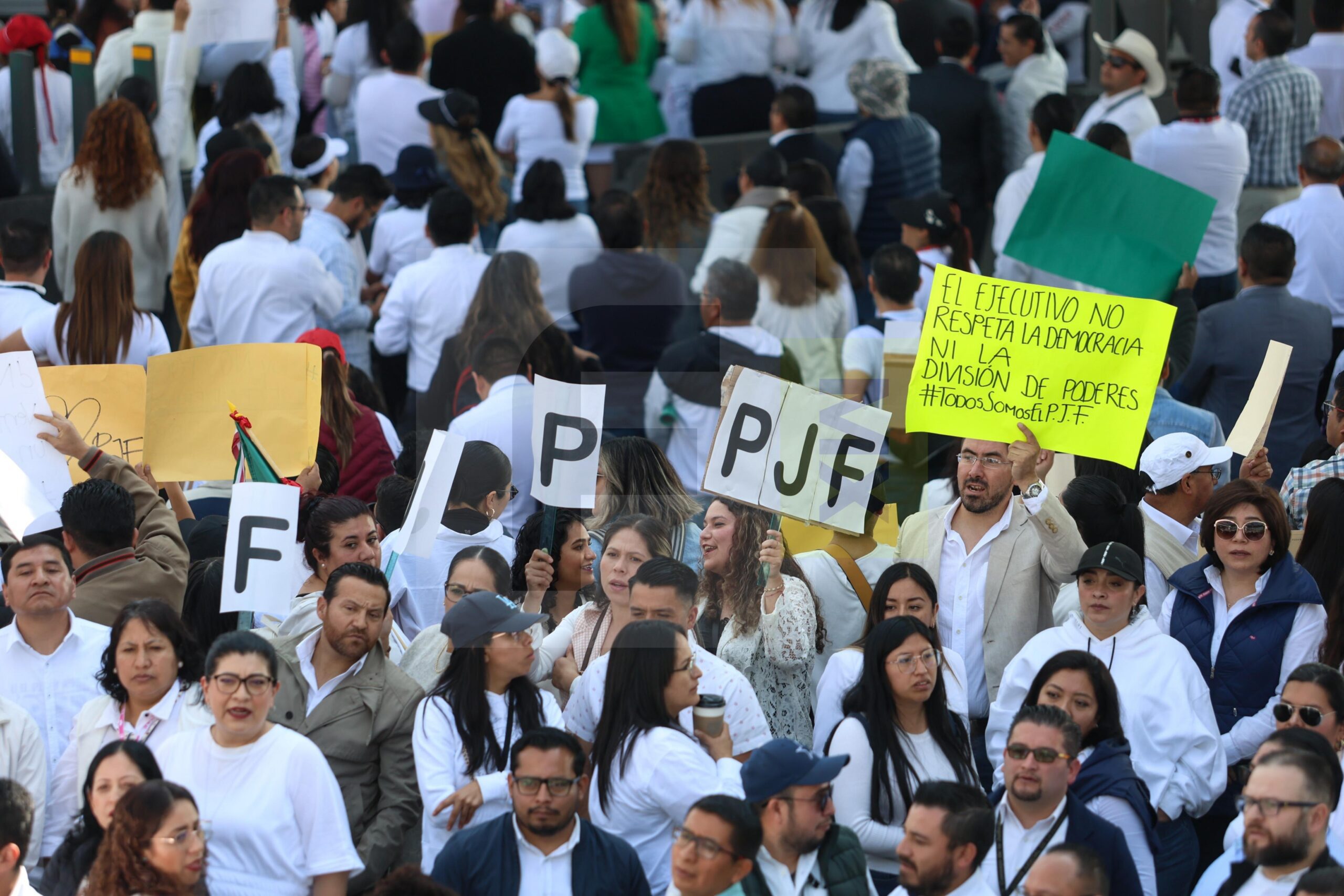 Continúan protestas del PJF en Toluca