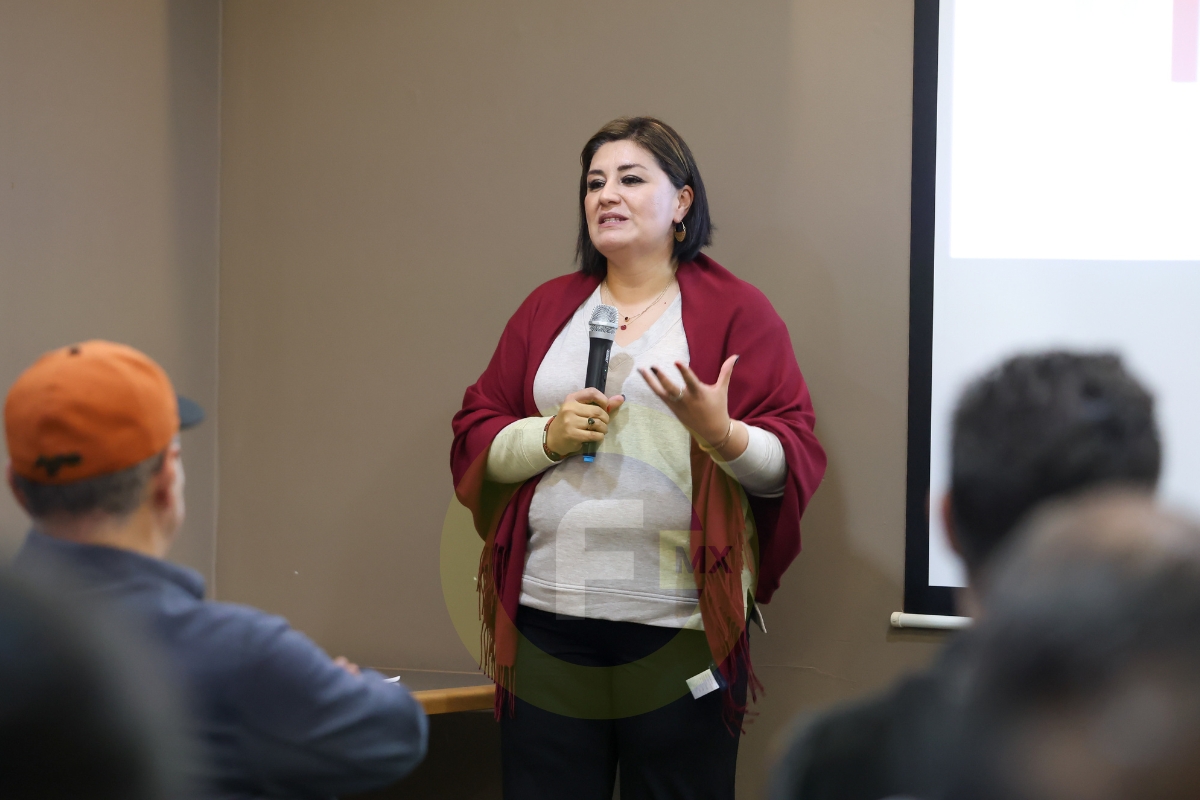 Empoderamiento de mujeres y autogestión, prioridades de Irma Martínez