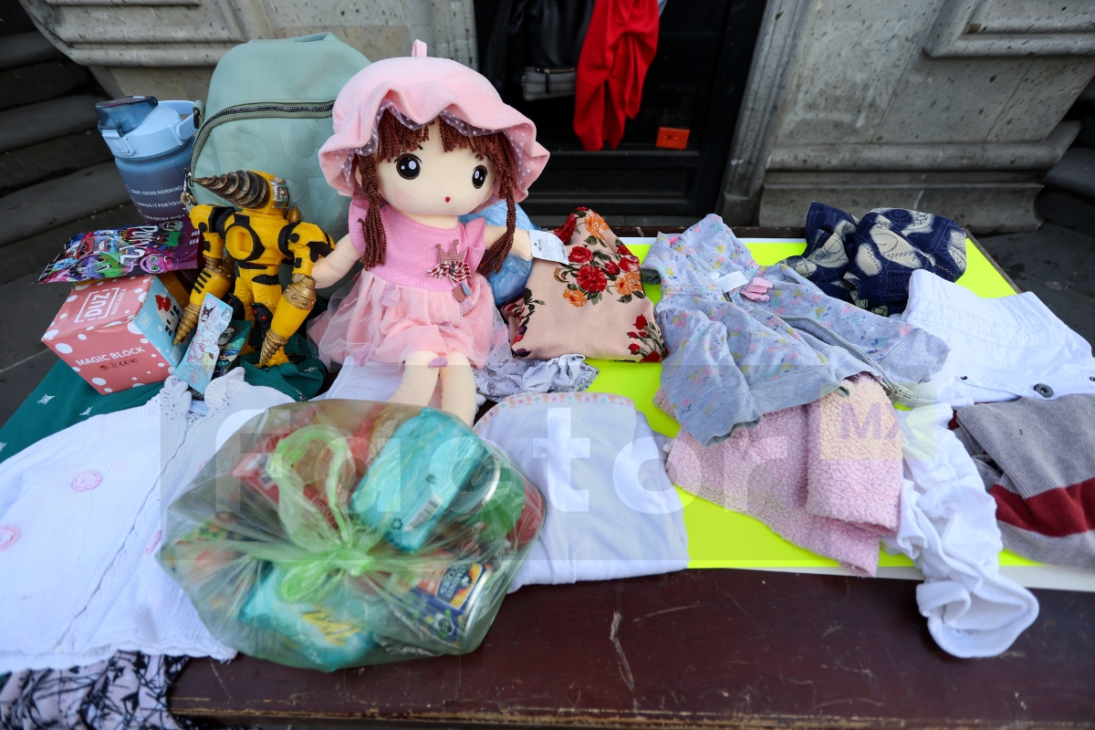 Ropa, juguetes y alimentos que beneficiará a los huérfanos por feminicidio y desaparición forzada. Texto: Ximena García. Foto: Ramsés Mercado.