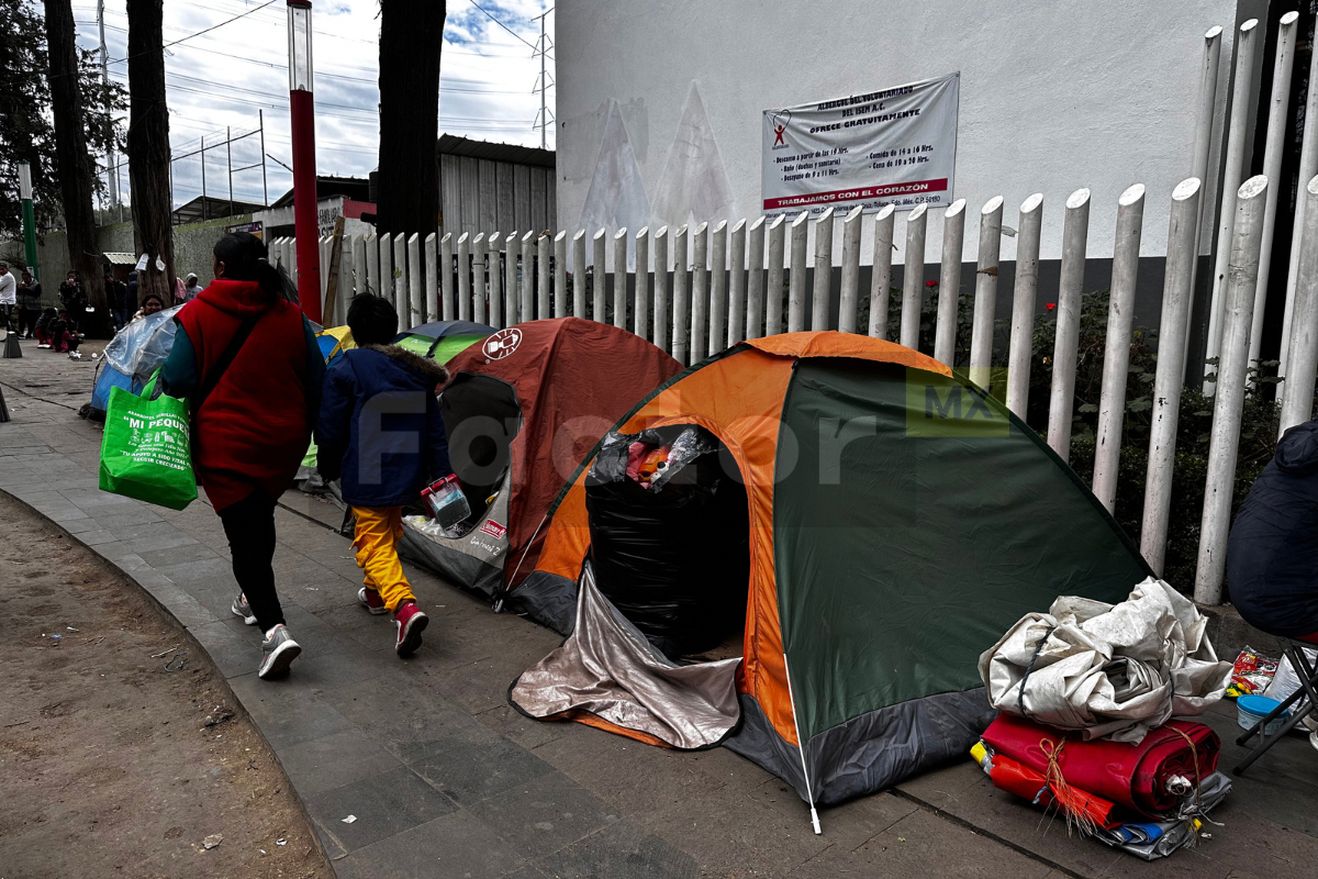 Retiran casas de campaña del Hospital para el Niño de Toluca