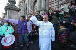 Llama arzobispo auxiliar de Toluca al crimen organizado a la paz