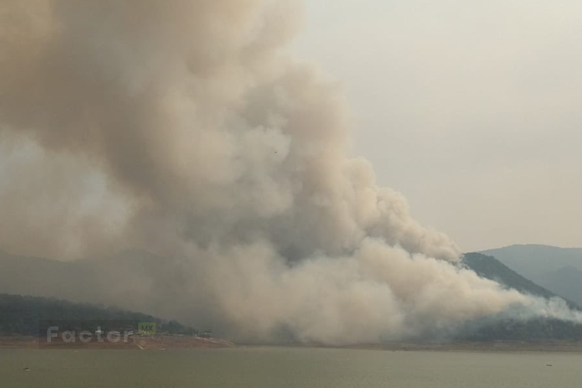 Combaten incendios en Valle de Bravo; claman por ayuda
