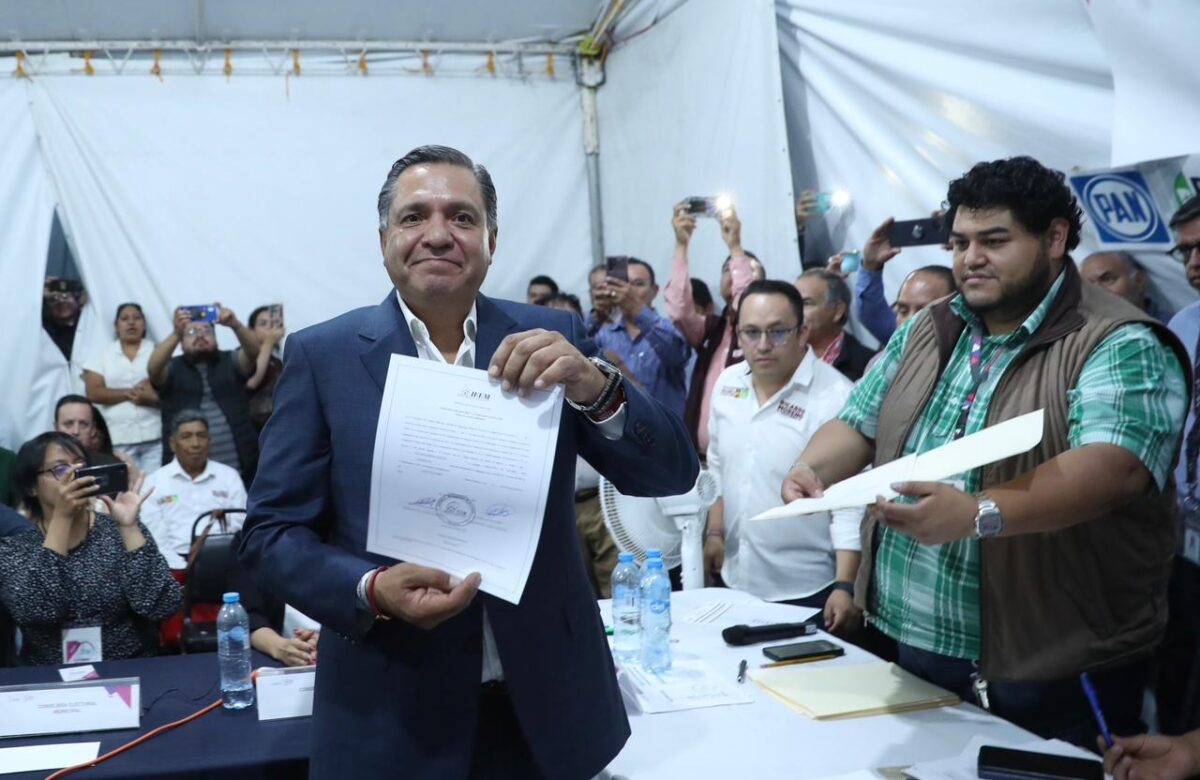 Ricardo Moreno recibe Constancia de Mayoría como alcalde electo de Toluca