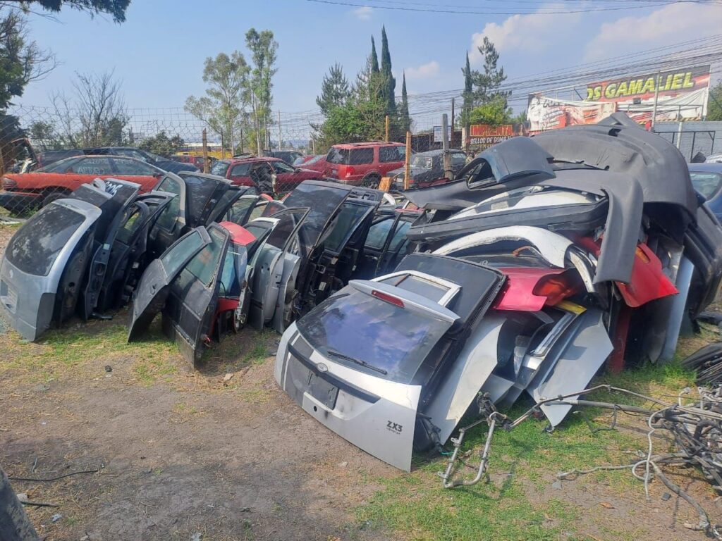 Operativo Fortaleza: cateos simultáneos contra el negocio millonario del robo de vehículos