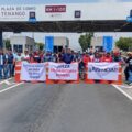 Bloquean autopista Tenango-Ixtapan de la Sal por robo de agua en comunidades floricultoras