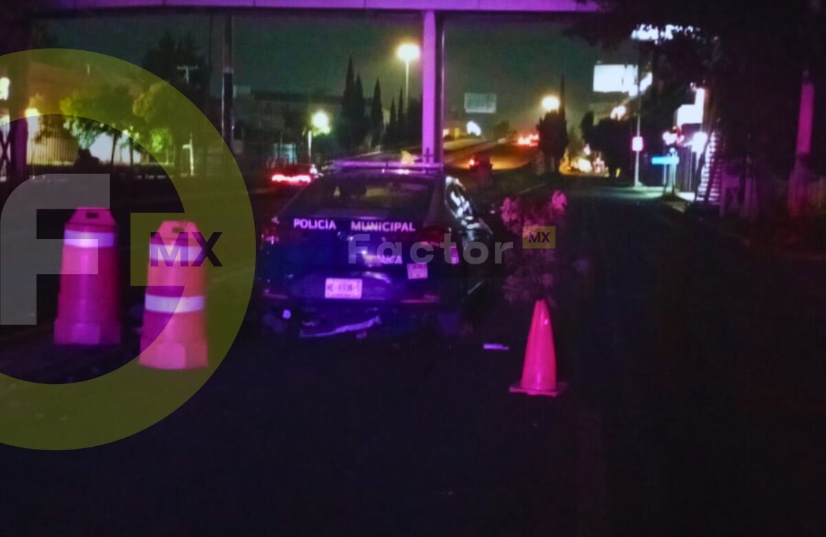 Motociclista muere tras chocar contra patrulla en Toluca