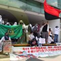 Marchan en silencio estudiantes de la UAEMéx y toman UniRadio para exigir voz sin censura
