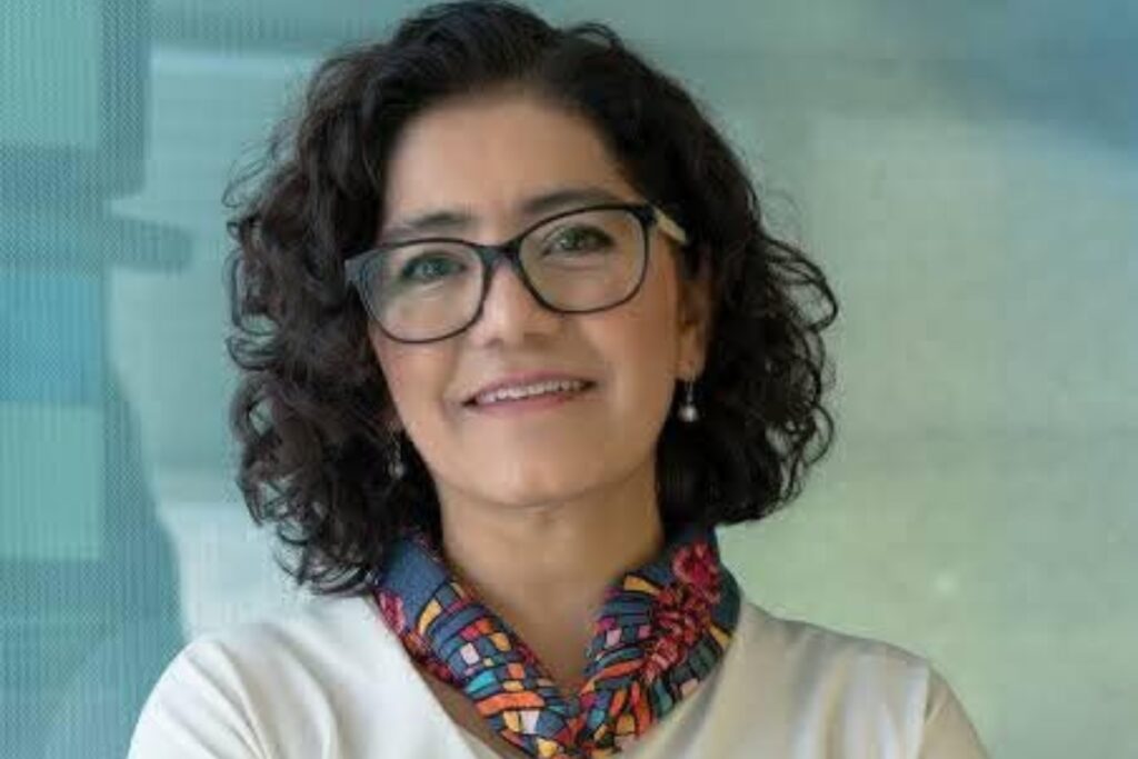 Patricia Zarza promete diálogo con el Enjambre Estudiantil Unificado