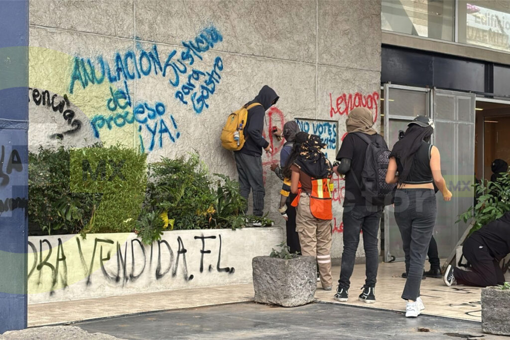 Patricia Zarza promete diálogo con el Enjambre Estudiantil Unificado