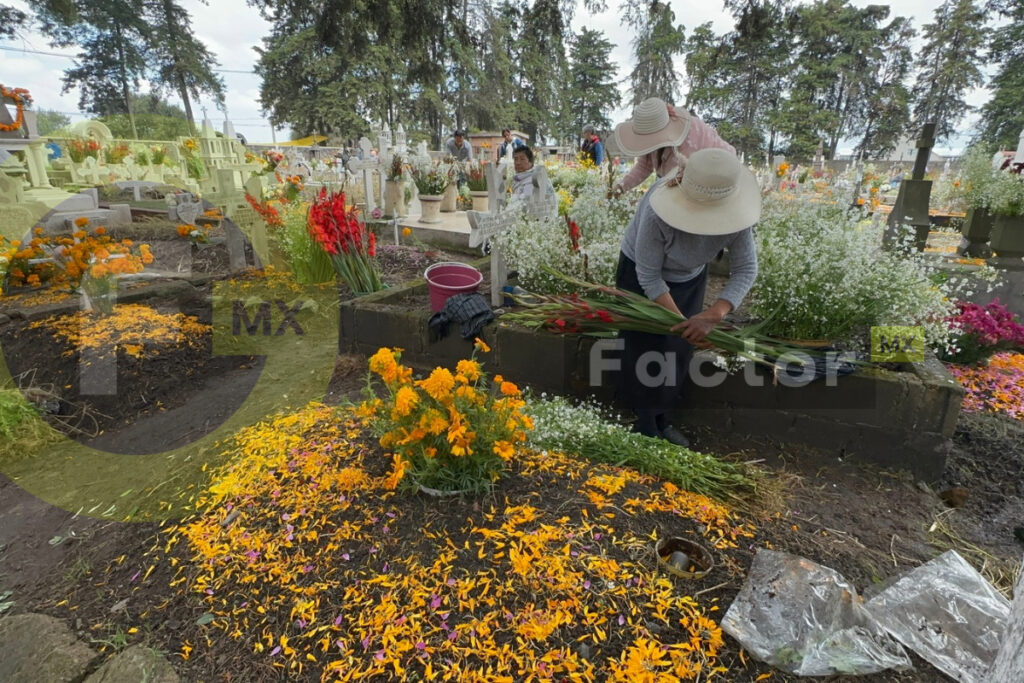 Cempasúchil y memoria: la ofrenda otomí en septiembre