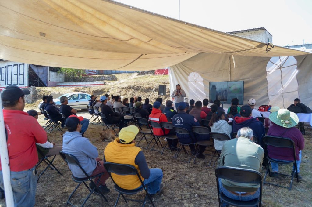 Capacitación a pirotécnicos en Almoloya sobre manejo seguro de pólvora