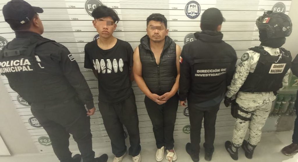 Tres detenidos por narcomenudeo en Almoloya de Juárez presentados ante la Fiscalía; una es menor de edad