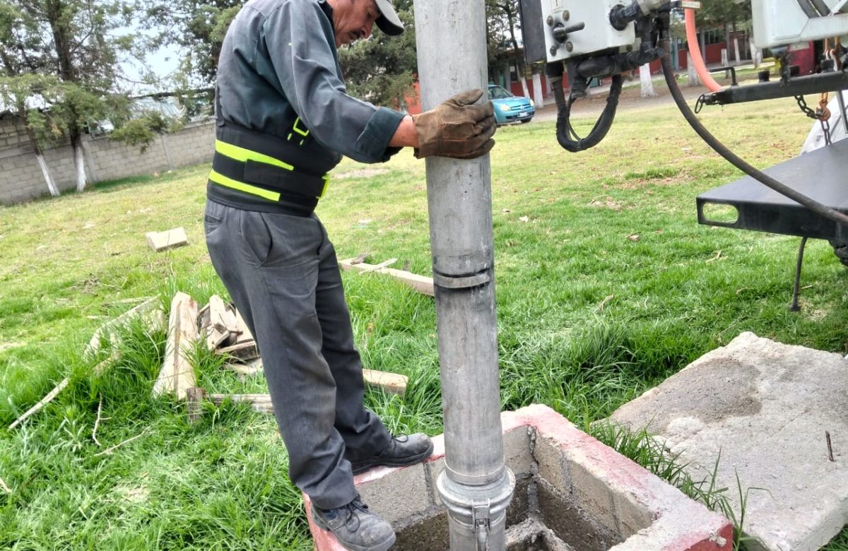 Desazolve en Almoloya de Juárez busca prevenir inundaciones