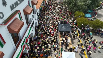 Fiestas Patrias arrancan a caballo y a pie en Almoloya