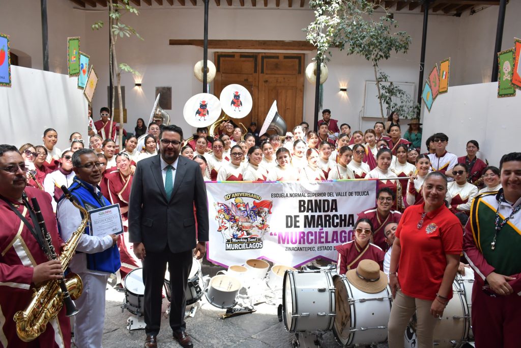 Sinha en Almoloya de Juárez prende el festejo patrio